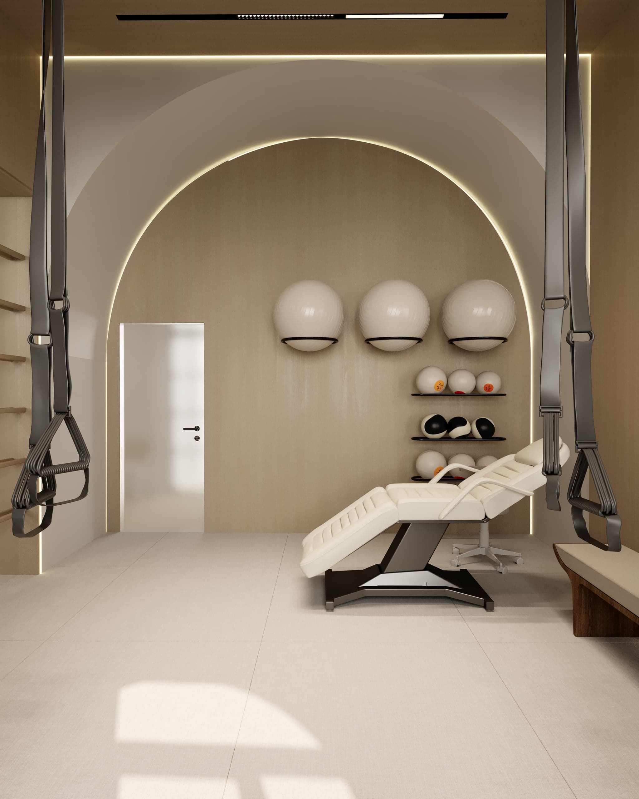 Sală de tratament cu mingi și TRX în Clinica de Fizioterapie